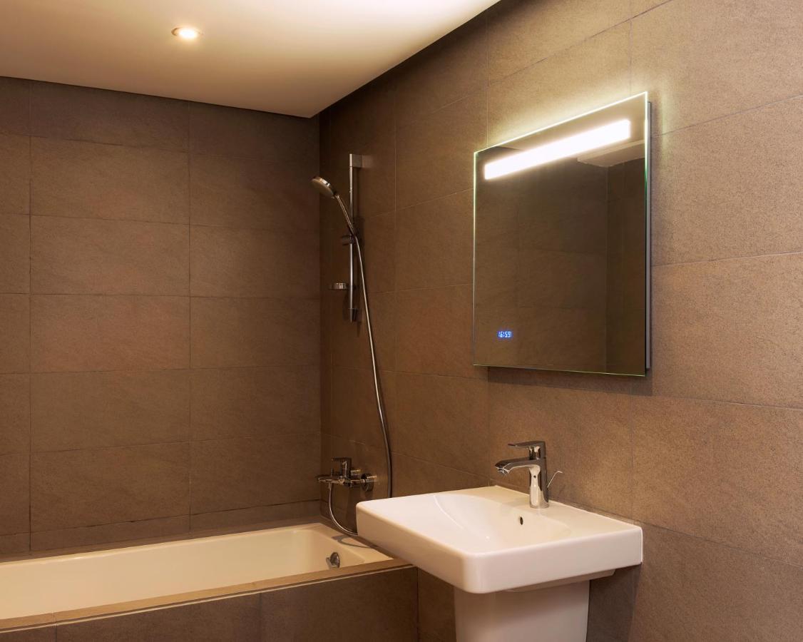 Radisson Blu Residences อัลฮอเคม่า ภายนอก รูปภาพ