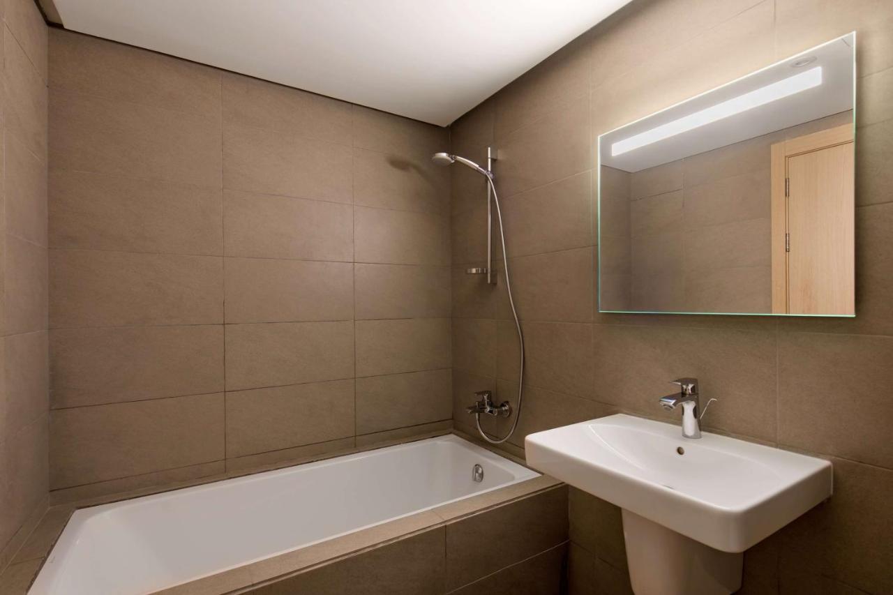 Radisson Blu Residences อัลฮอเคม่า ภายนอก รูปภาพ